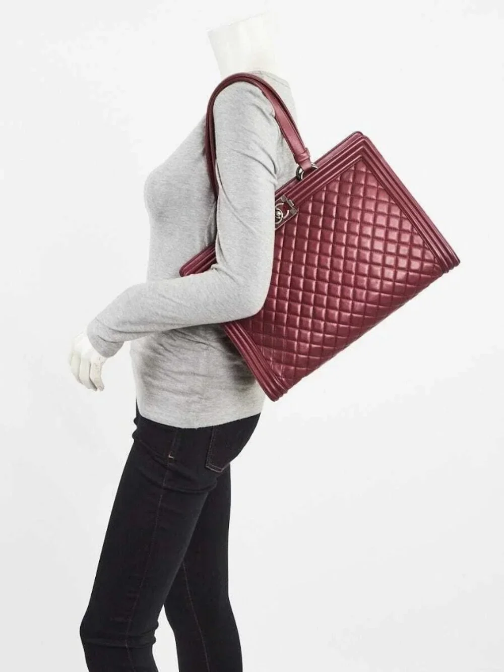 Chanel Metallic Burgundy Quilted Leather Large Boy Tote Bag - Picture 2 of 12